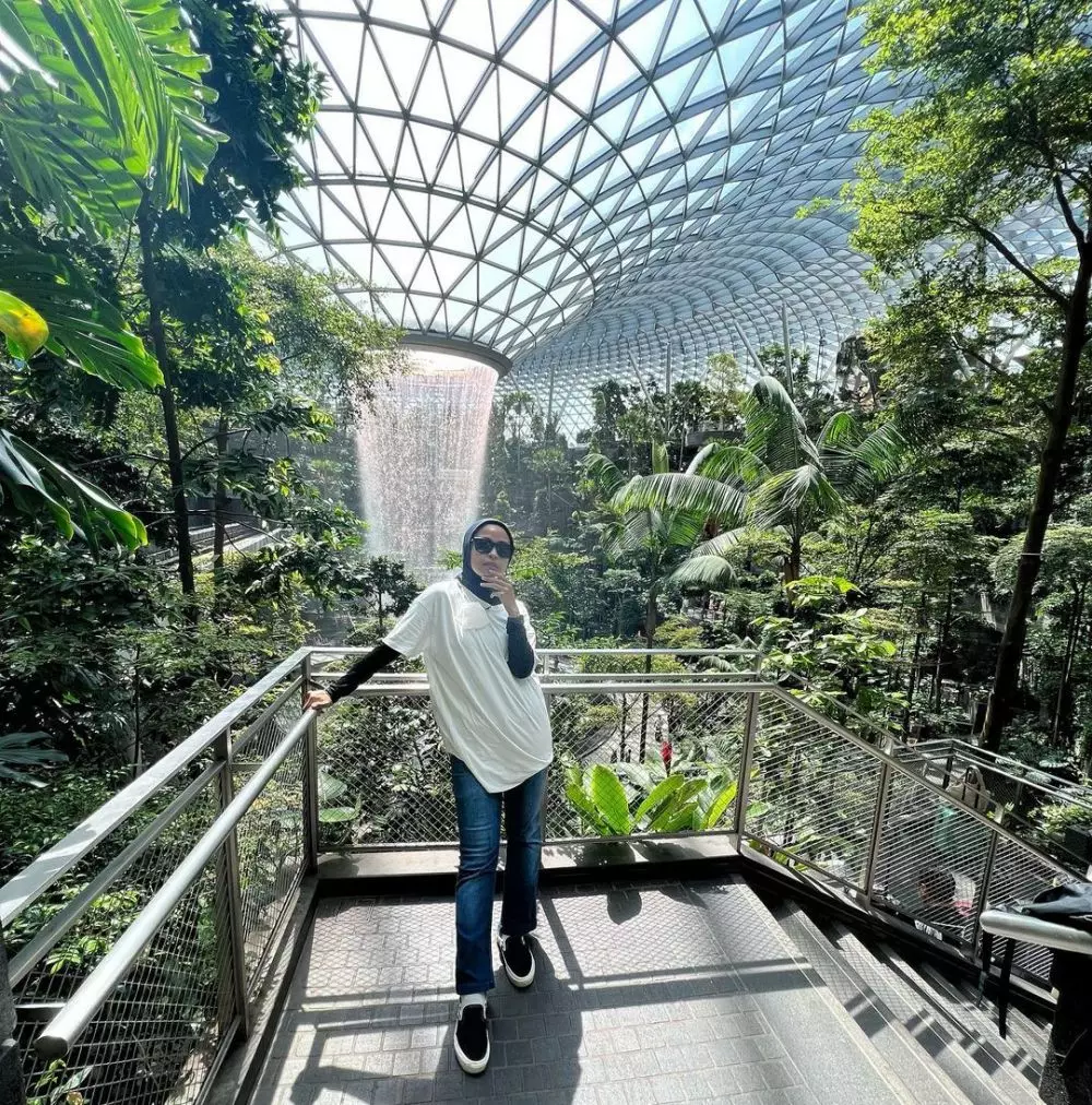 gaya stylish tantri kotak © instagram