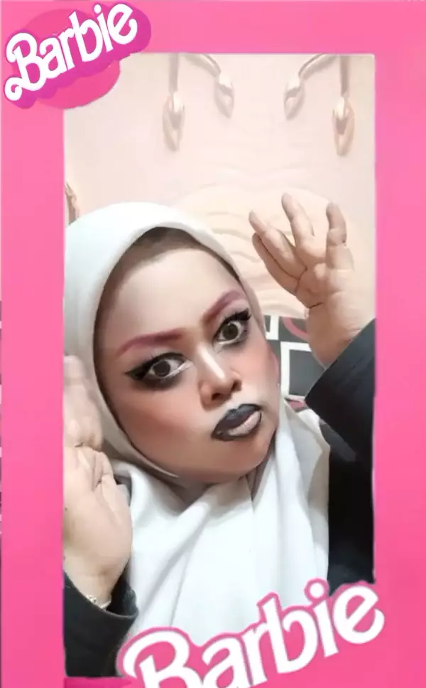 kekeyi ikut cosplay jadi barbie malah disebut bak versi halloween © berbagai sumber kekeyi ikut cosplay jadi barbie malah disebut bak versi halloween © berbagai sumber