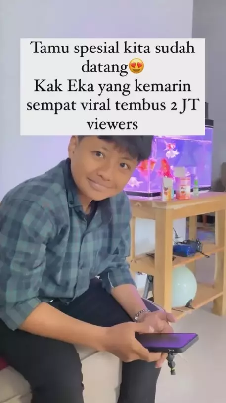 gadis tomboi dirias pengantin barbie © 2023 brilio.net