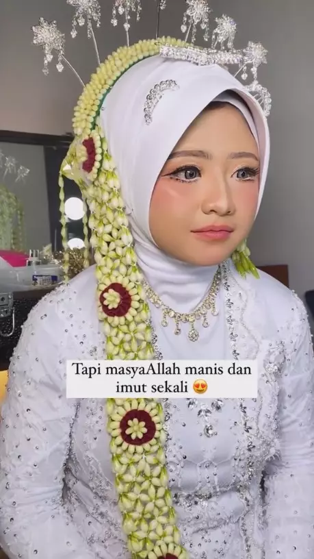 gadis tomboi dirias pengantin barbie © 2023 brilio.net