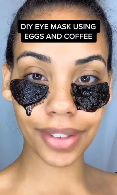 Hilangkan kerutan di bawah mata pakai 1 jenis sumber protein Berbagai sumber