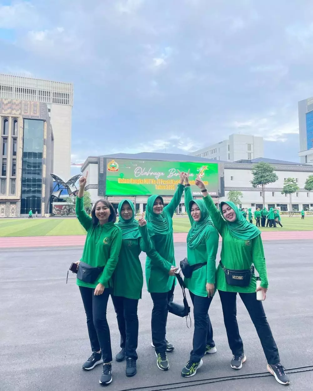 Juliana Moechtar berseragam Ibu Persit Instagram Juliana Moechtar berseragam Ibu Persit Instagram