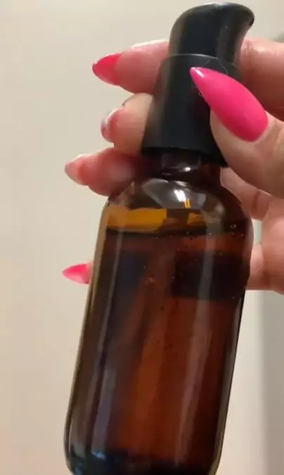 Menumbuhkan rambut pitak pakai 2 jenis minyak Berbagai sumber