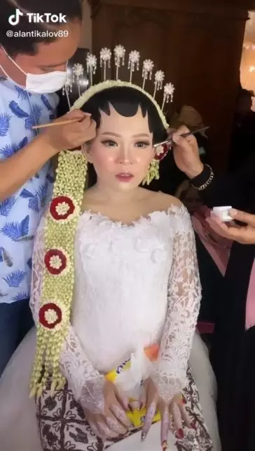 makeup dempul pengantin solo © TikTok