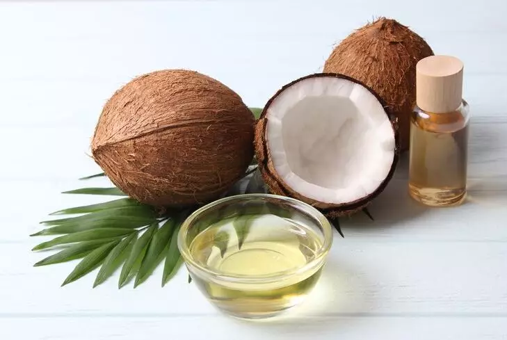 Lip balm modal Rp 6.000 untuk atasi bibir mengelupas Berbagai sumber