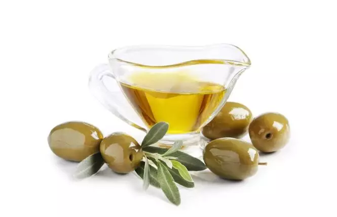 Atasi kulit kusam dan gelap pakai 1 jenis minyak Berbagai sumber