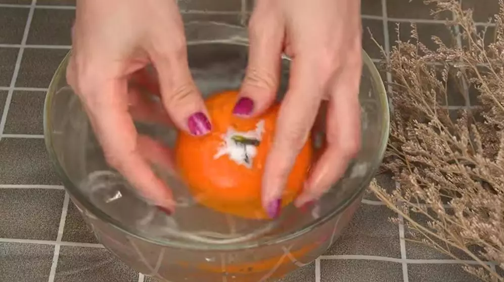 cara cegah flek hitam akibat penuaan dini berbagai sumber