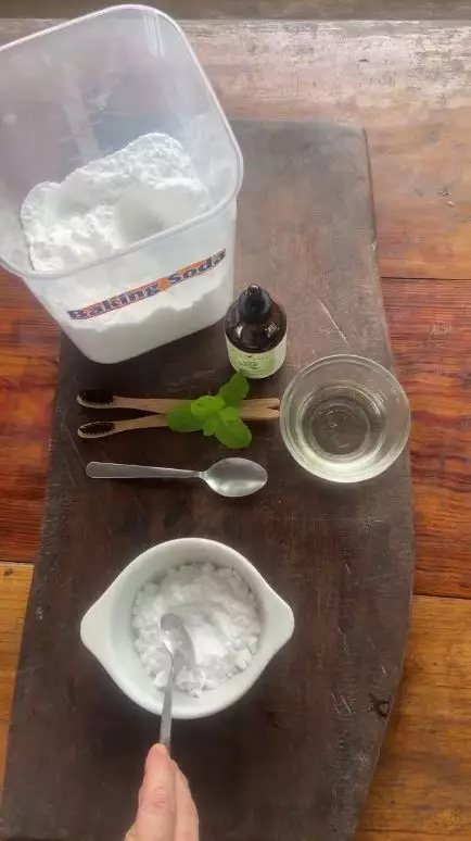 trik memutihkan gigi kuning tanpa bleaching berbagai sumber