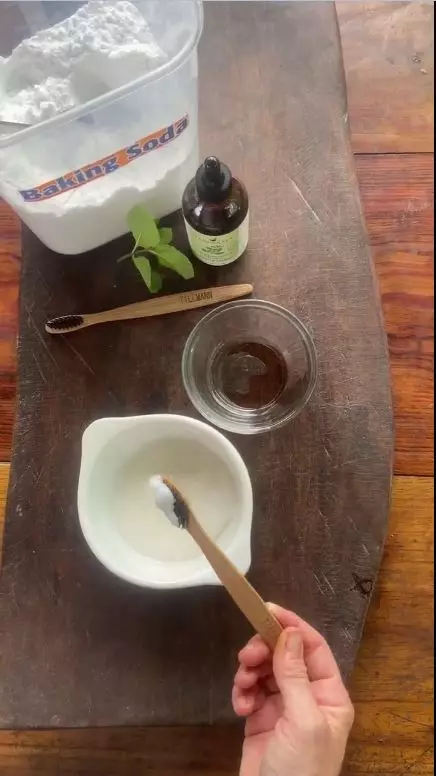 trik memutihkan gigi kuning tanpa bleaching berbagai sumber