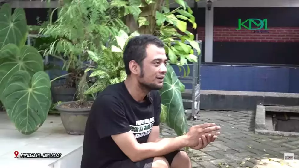 panji petualang makin kurus usai digigit king cobra © berbagai sumber panji petualang makin kurus usai digigit king cobra © berbagai sumber