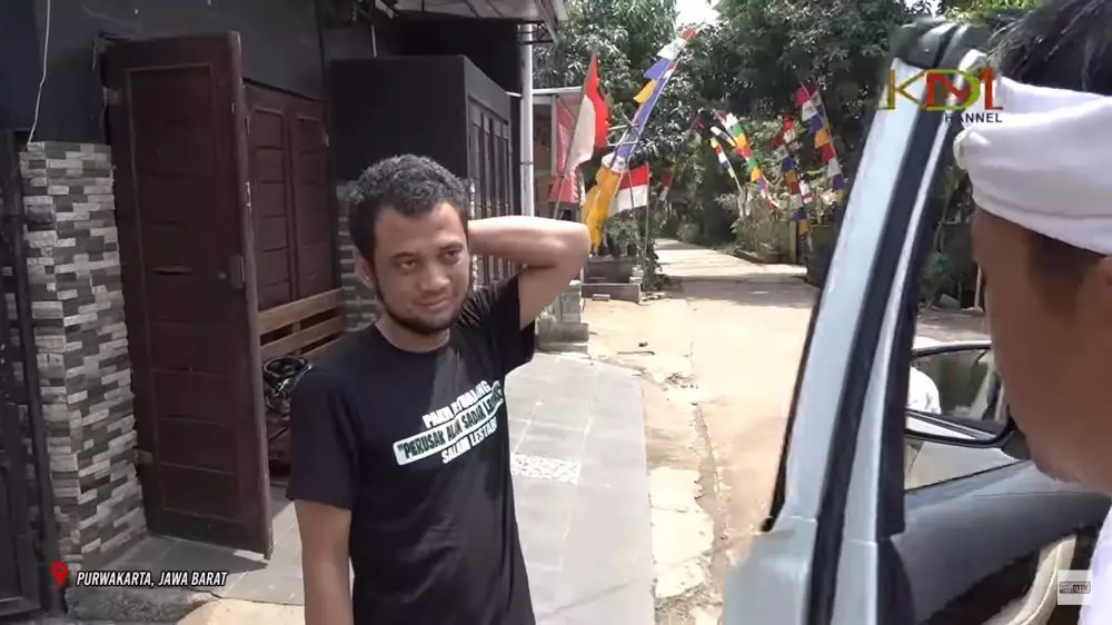 panji petualang makin kurus usai digigit king cobra © berbagai sumber panji petualang makin kurus usai digigit king cobra © berbagai sumber