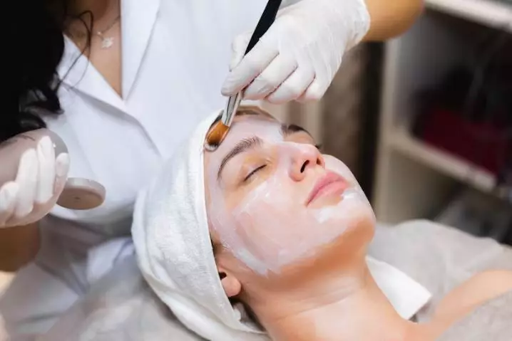 trik Della Puspita jaga kecantikan wajah berbagai sumber trik Della Puspita jaga kecantikan wajah berbagai sumber