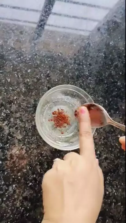 trik pudarkan flek hitam akibat penggunaan kosmetik berbagai sumber