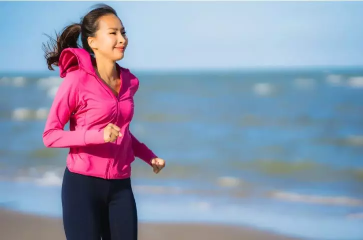 trik Ayu Azhari jaga kulit agar tak keriput berbagai sumber trik Ayu Azhari jaga kulit agar tak keriput berbagai sumber