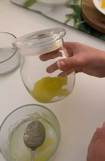 Body peeling dari 1 jenis minyak Berbagai sumber Body peeling dari 1 jenis minyak Berbagai sumber