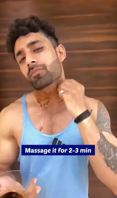 Ratakan warna kulit leher pakai scrub dari 1 umbi-umbian Berbagai sumber