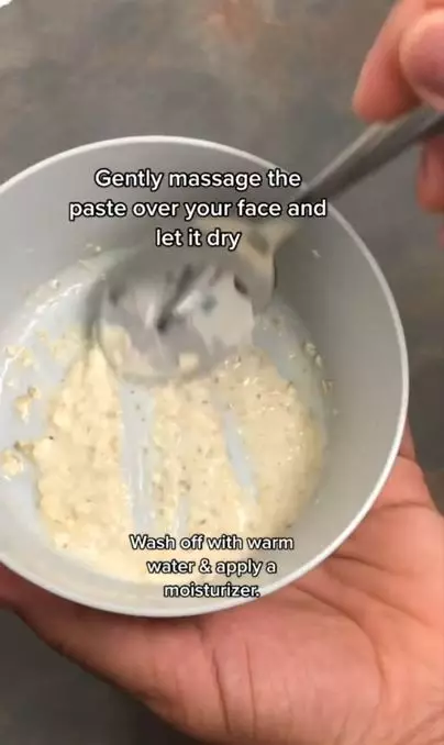 Atasi pori-pori tersumbat pakai 1 jenis bahan kue Berbagai sumber