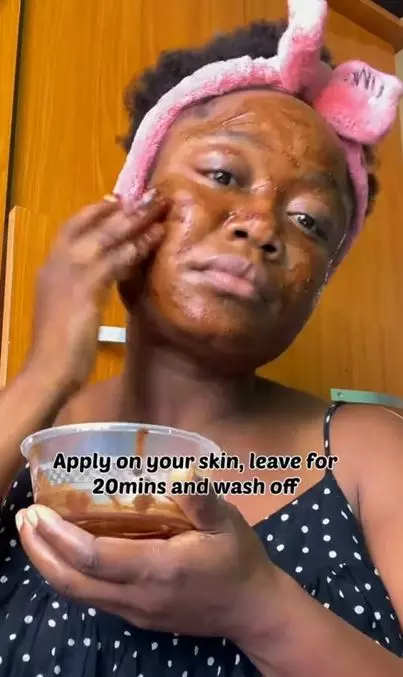 Hempas flek dan noda hitam pakai 2 jenis bahan minuman Berbagai sumber Hempas flek dan noda hitam pakai 2 jenis bahan minuman Berbagai sumber