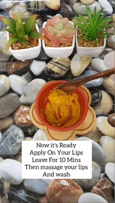 Bibir pink alami dengan lip mask dari 1 jenis rempah Berbagai sumber Bibir pink alami dengan lip mask dari 1 jenis rempah Berbagai sumber