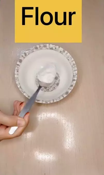 Memutihkan kulit pakai body bleaching dari 1 jenis tepung Berbagai sumber Memutihkan kulit pakai body bleaching dari 1 jenis tepung Berbagai sumber