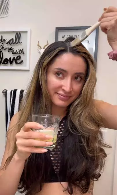 Atasi lepek dan berketombe dengan 1 sumber protein Berbagai sumber