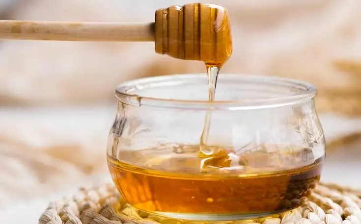 Kencangkan kerutan wajah pakai 1 bahan pemanis Berbagai sumber