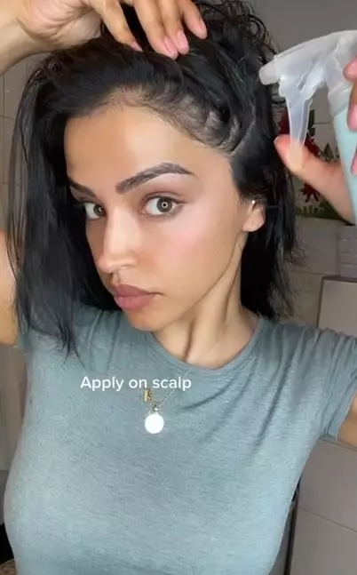 Hempaskan ketombe berkerak pakai 1 daun penyedap Berbagai sumber Hempaskan ketombe berkerak pakai 1 daun penyedap Berbagai sumber