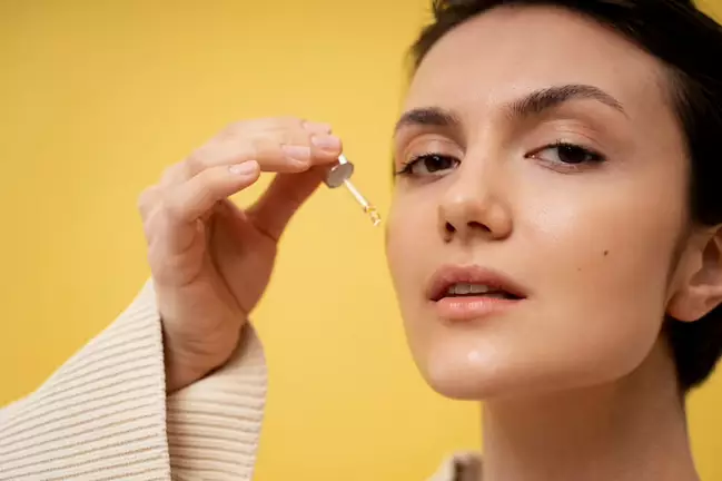 trik Luna Maya merawat kecantikan kulit berbagai sumber trik Luna Maya merawat kecantikan kulit berbagai sumber
