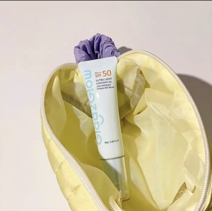 10 Rekomendasi sunscreen untuk kulit beruntusan © 2023 berbagai sumber