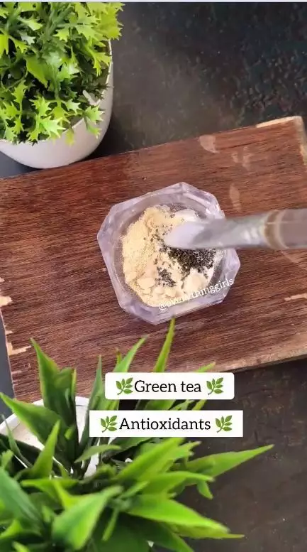 cara agar garis halus tak muncul di wajah berbagai sumber