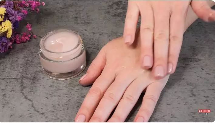 trik meremajakan kulit agar terhindar dari kerutan berbagai sumber trik meremajakan kulit agar terhindar dari kerutan berbagai sumber