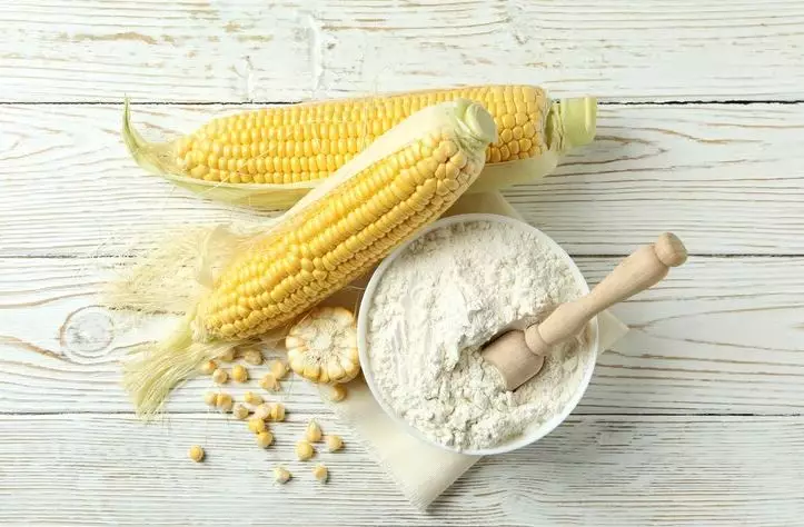 Atasi kaki hitam dan kasar pakai 1 jenis tepung Berbagai sumber