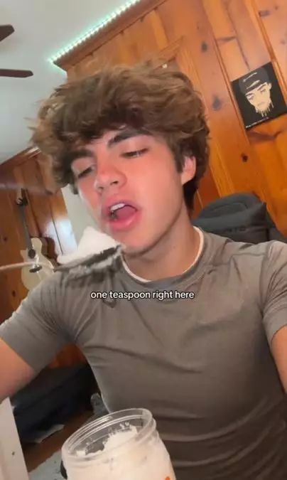 Hilangkan noda kuning pada gigi pakai 1 jenis minyak Berbagai sumber Hilangkan noda kuning pada gigi pakai 1 jenis minyak Berbagai sumber