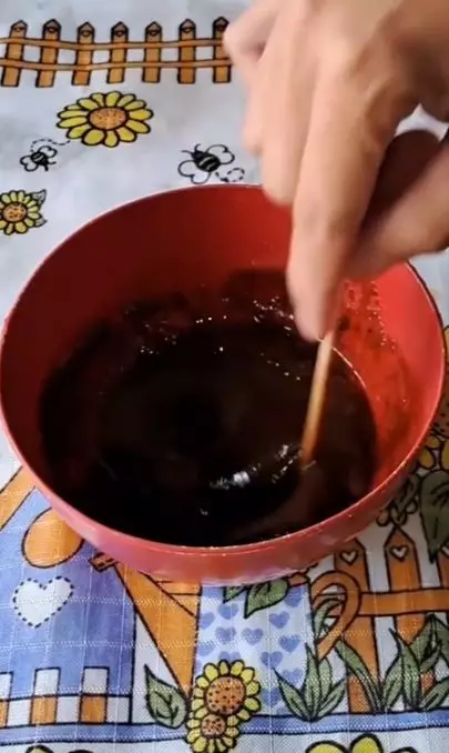 Hitamkan rambut uban dengan 1 jenis buah-buahan Berbagai sumber Hitamkan rambut uban dengan 1 jenis buah-buahan Berbagai sumber