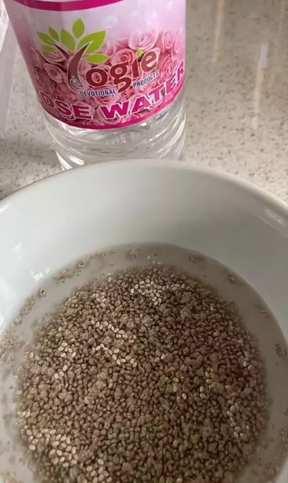 Pudarkan garis halus dengan tambahan 1 biji-bijian Berbagai sumber