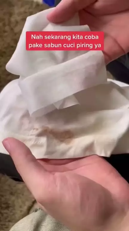 trik simpel hapus noda foundation berbagai sumber