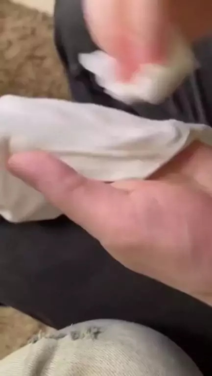 trik simpel hapus noda foundation berbagai sumber