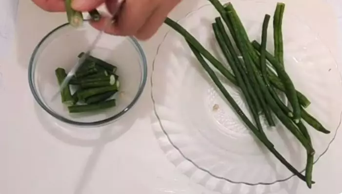 hilangkan flek hitam pakai lalapan berbagai sumber