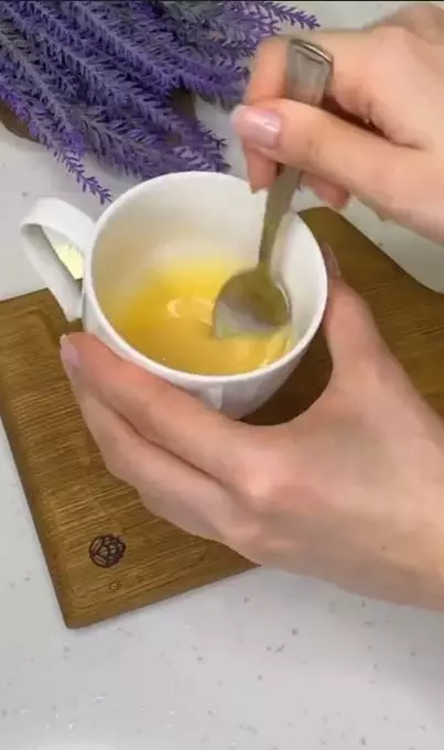 Wajah glowing dan bebas jerawat dengan 1 jenis saus makanan Berbagai sumber