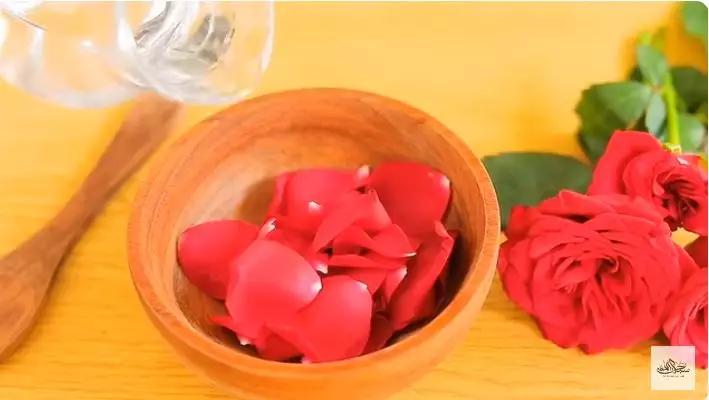 cara hilangkan garis halus pakai face mist berbagai sumber