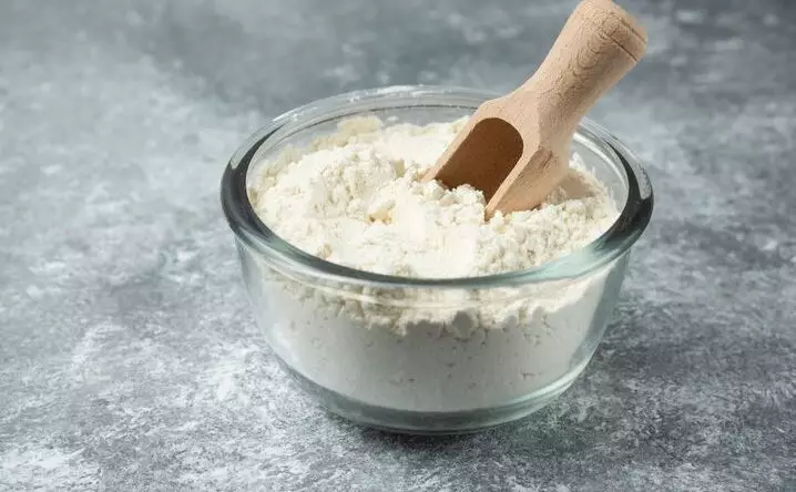 Memutihkan wajah kusam dan penuh keriput dengan 1 tepung Berbagai sumber