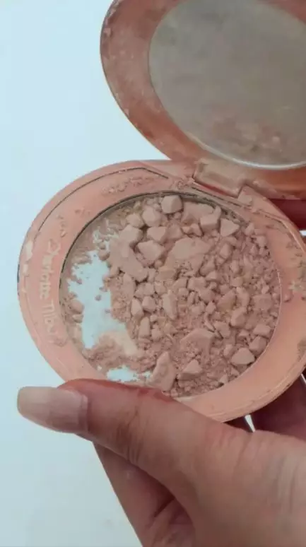 memperbaiki bedak padat hancur berbagai sumber