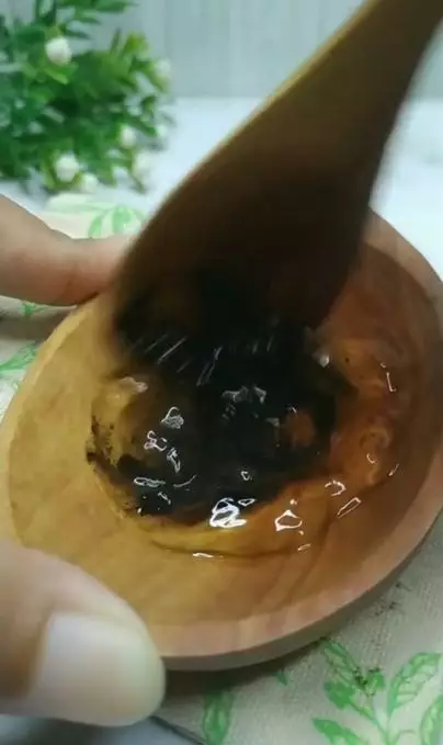 Bikin alis lebih lebat dan hitam pakai 2 jenis rempah Berbagai sumber