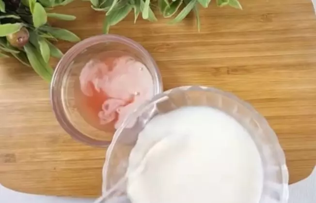 Samarkan kerutan pakai 1 jenis buah-buahan Berbagai sumber