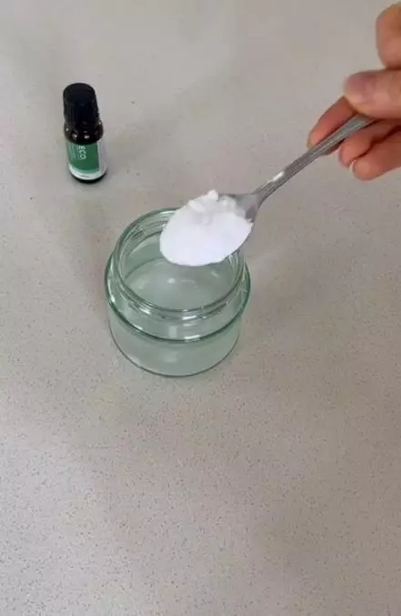 Napas segar dan gigi kuning bersih pakai 1 minyak esensial Berbagai sumber