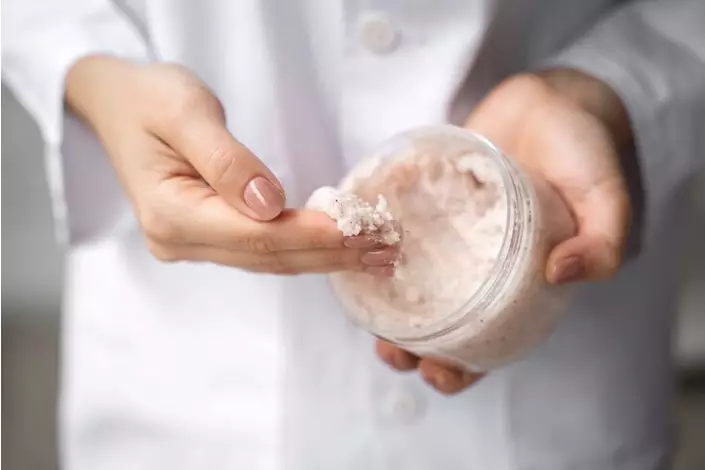 perawatan wajah Marshanda berbagai sumber