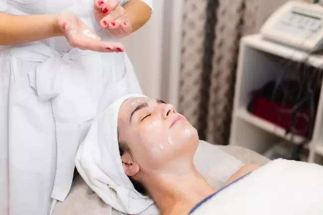 perawatan wajah Marshanda berbagai sumber