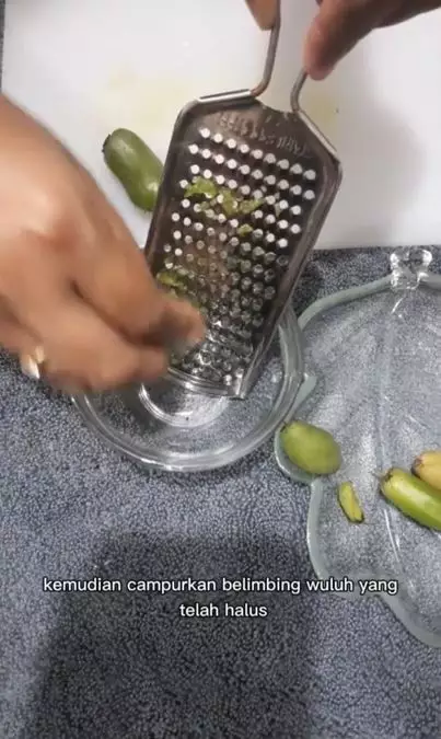 Atasi gigi kuning jadi kinclong pakai 1 buah-buahan Berbagai sumber Atasi gigi kuning jadi kinclong pakai 1 buah-buahan Berbagai sumber