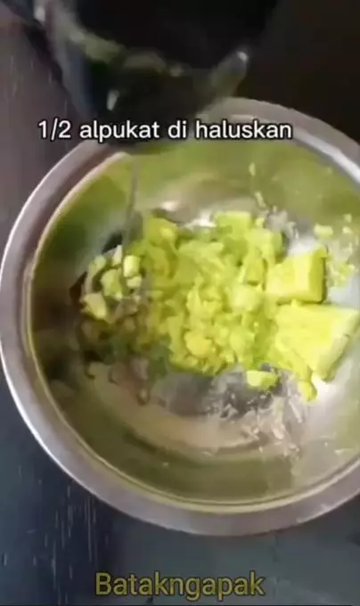 Memutihkan wajah dan bikin glowing pakai 1 buah-buahan Berbagai sumber Memutihkan wajah dan bikin glowing pakai 1 buah-buahan Berbagai sumber
