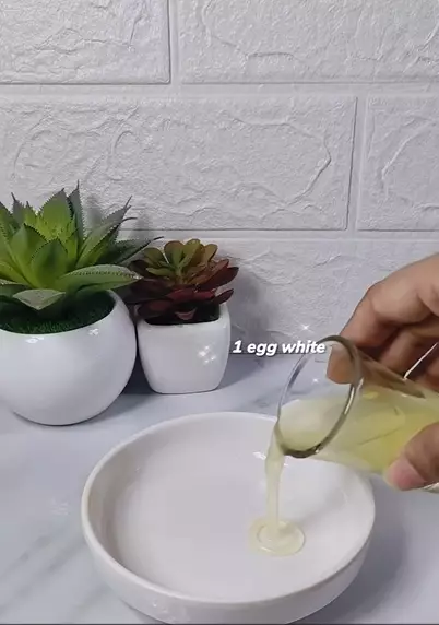 Cara kecilkan pori-pori di wajah berbagai sumber